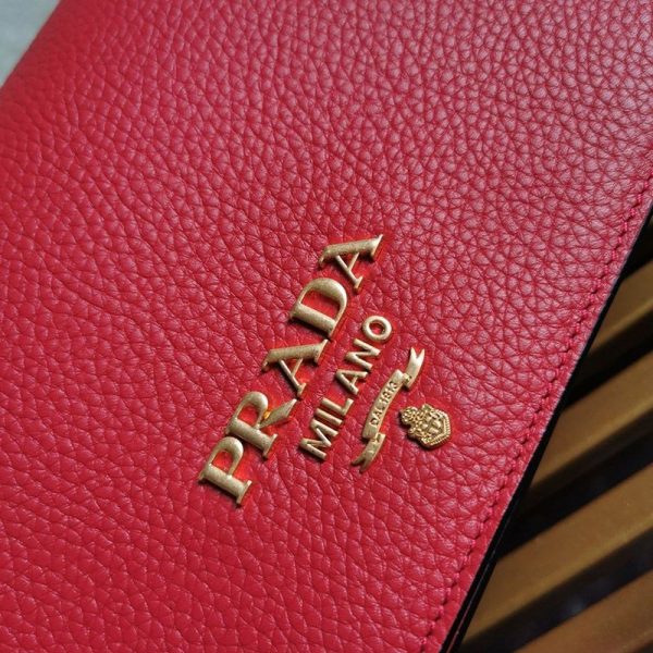 ★日本!!人気！21AW sale /プラダレザーショルダーバッグ 偽物【追跡付】 put77724 - 画像 (5)