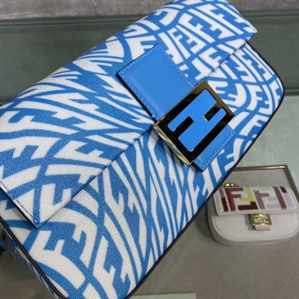 21AW新作フェンディ バゲット 1997 偽物 FFキャンバス バッグ fee74884 - 画像 (3)