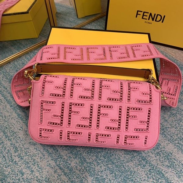 日本未入荷フェンディ バゲット キャンバス バッグ コピー/刺繍 feu38678 - 画像 (2)