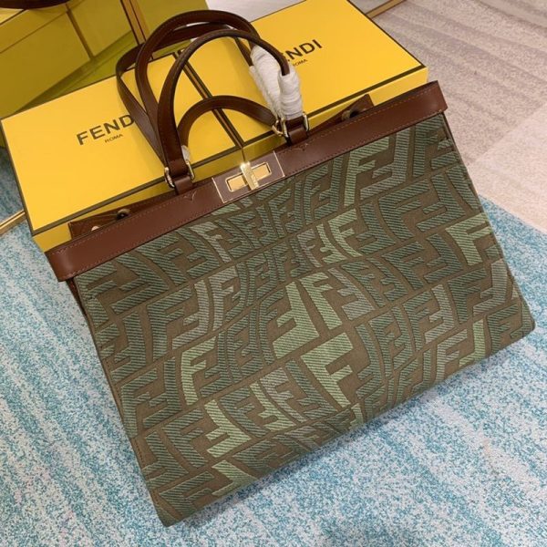 希少色フェンディ ピーカブー エックストート 偽物 FFウール フィッシュアイ バッグ fek61251 - 画像 (6)