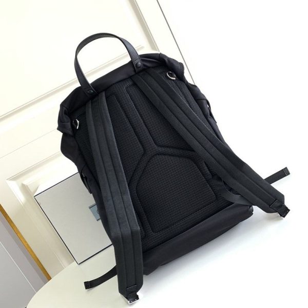 大人気!プラダ新作【ナイロンサフィアーノバックパック 偽物】 2VZ135973 - 画像 (3)