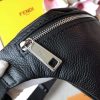 ★日本!!人気！フェンディ カーフレザー ベルトバッグ 偽物 feg92007 - 画像 (4)