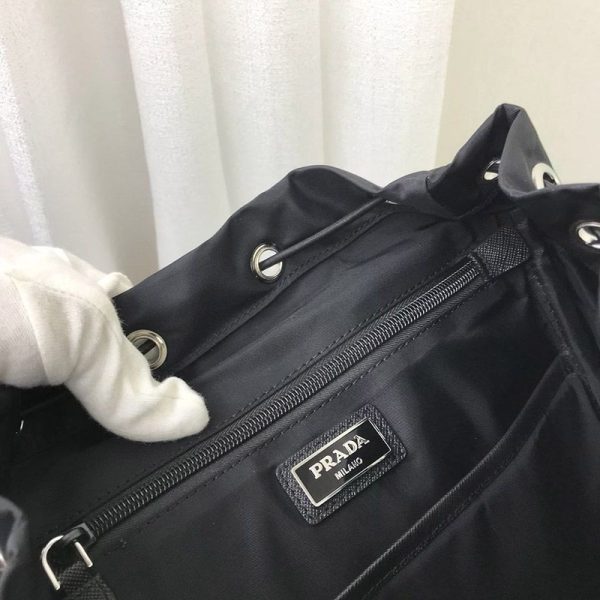 限定希少 プラダ新作【ナイロンサフィアーノバックパック】2VZ135 pui21250 - 画像 (9)