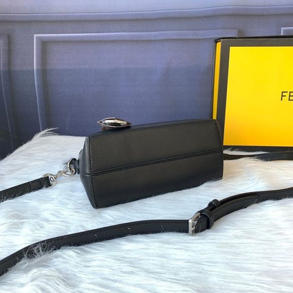 21AW新作フェンディ バイ ザ ウェイ 偽物 スモール レザー ボストンバッグ fek79056 - 画像 (3)
