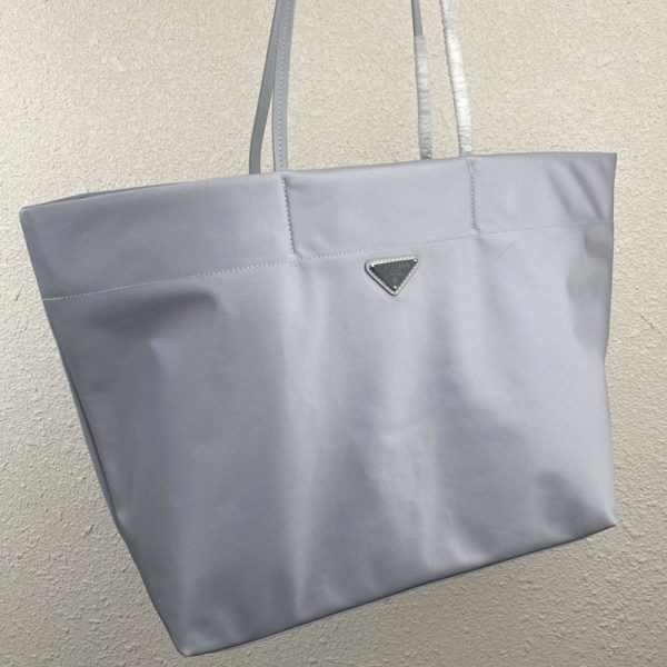 春もの新作【プラダ】Re Nylon サフィアーノレザー トートバッグ 偽物 put47663 - 画像 (6)