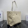 一目惚れ♪限定希少【プラダ】Re Nylon サフィアーノレザー トートバッグ pud94246 - 画像 (2)