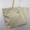 一目惚れ♪限定希少【プラダ】Re Nylon サフィアーノレザー トートバッグ pud94246 - 画像 (8)
