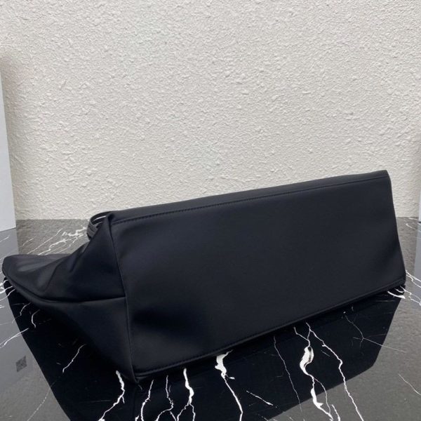 超希少！【プラダ】プラダ*Re Nylon コピーサフィアーノレザー トートバッグ pus78470 - 画像 (4)
