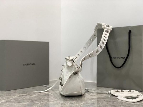限定希少【アウトレット】バレンシアガ☆クラシックNanoシティバッグ bag22651 - 画像 (2)