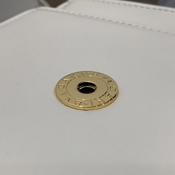 人気急上昇【ブルガリ】新色! SERPENTI FOREVER 白 ナッパ ハンドバッグ 偽物 Buj11725 - 画像 (7)