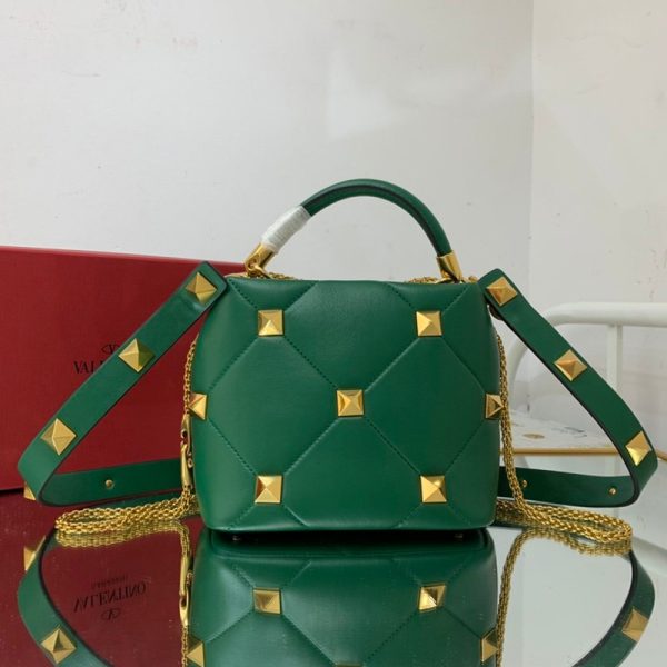 ＊関税込み ヴァレンティノ ハンドバッグ コピー ROMAN STUD QUILTED Vuu09871 - 画像 (2)