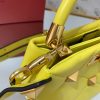 超希少！ヴァレンティノ ハンドバッグ コピー ROMAN STUD QUILTED Vut72437 - 画像 (6)