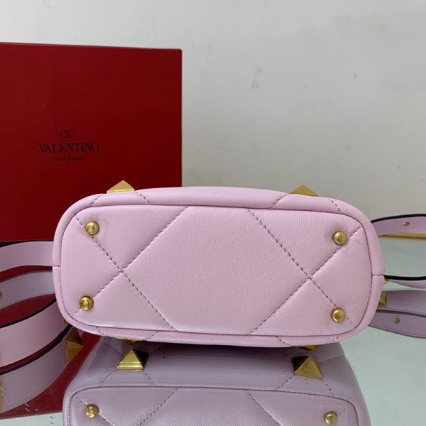 ★日本!!人気！ヴァレンティノ ハンドバッグ 偽物 ROMAN STUD QUILTED Vux71343 - 画像 (5)