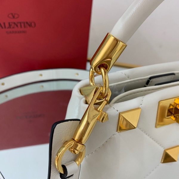 ★日本!!人気！ヴァレンティノ ハンドバッグ 偽物 ROMAN STUD QUILTED Vuz59113 - 画像 (6)