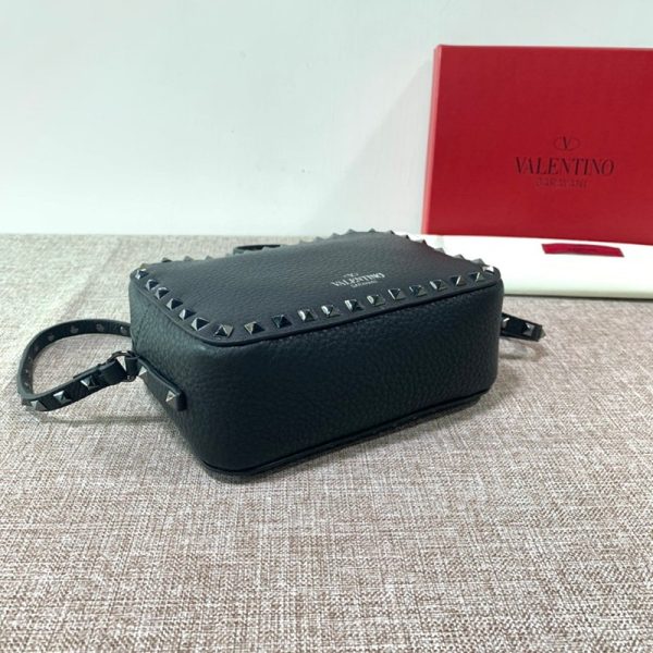 定番ヴァレンティノ ショルダーバッグ コピー ハンドバッグ★ロックスタッズ Vuf33430 - 画像 (4)