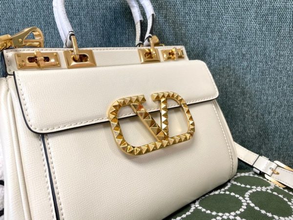 【日本未発売】【ヴァレンティノ ハンドバッグ コピー】ROCKSTUD ALCOVE Vul31375 - 画像 (2)