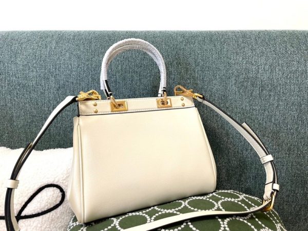【日本未発売】【ヴァレンティノ ハンドバッグ コピー】ROCKSTUD ALCOVE Vul31375 - 画像 (7)
