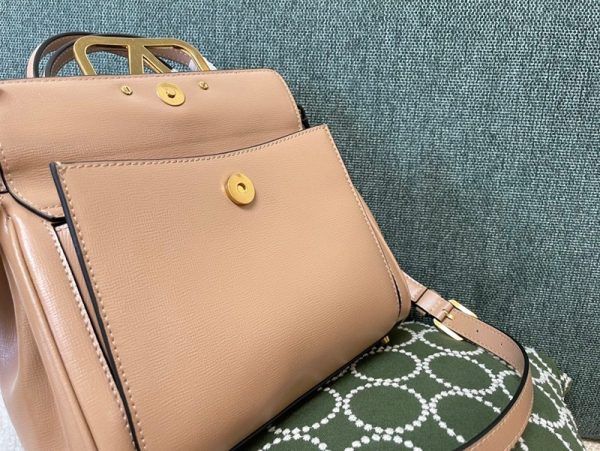 ★日本!!人気！【ヴァレンティノ ハンドバッグ コピー】ROCKSTUD ALCOVE Vuy82117 - 画像 (5)