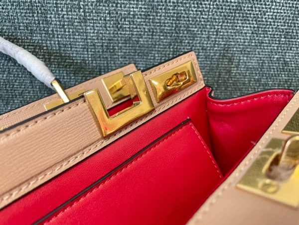 ★日本!!人気！【ヴァレンティノ ハンドバッグ コピー】ROCKSTUD ALCOVE Vuy82117 - 画像 (7)