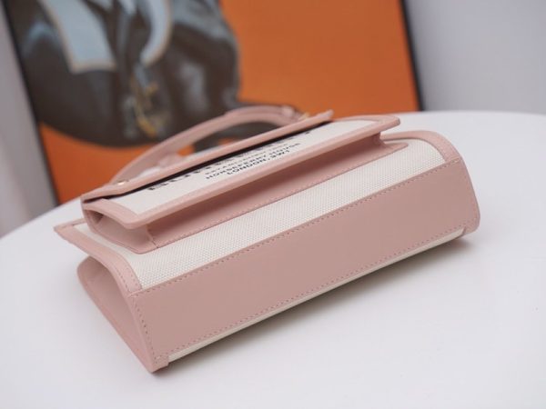 大人気!!新色【バーバリー ポケットバッグ 偽物】ミニ ツートン キャンバス＆レザー Bax29650 - 画像 (4)
