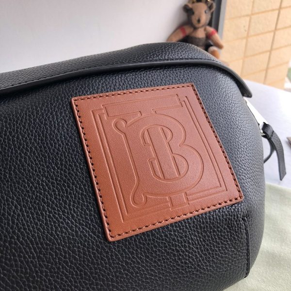 大人気！【バーバリー ショルダーバッグ 偽物】ロゴエンボス レザー ソニー バムバッグ Bar73791 - 画像 (8)