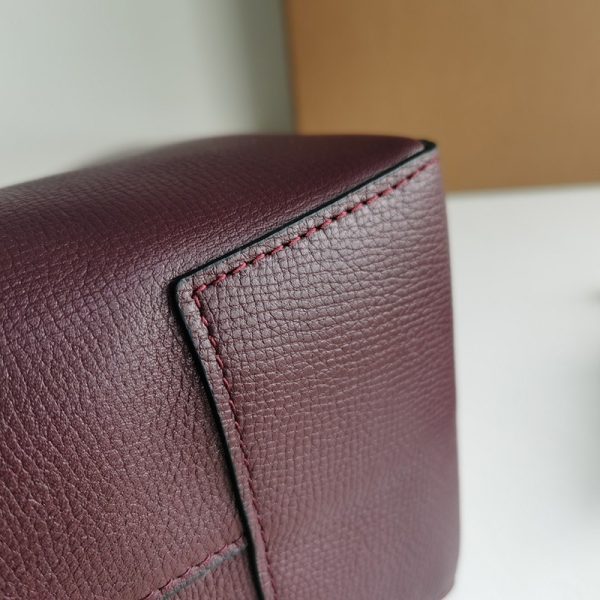 定番バーバリー トートバッグ スーパーコピー SM TOTE Bah48788 - 画像 (8)