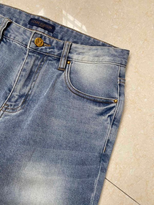 【日本未発売】ルイヴィトン デニムパンツ 偽物 モノグラムパッチワーク vun42414 - 画像 (6)