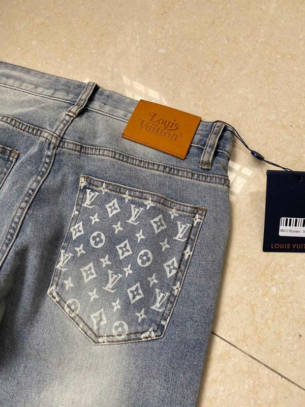 【日本未発売】ルイヴィトン デニムパンツ 偽物 モノグラムパッチワーク vun42414 - 画像 (8)