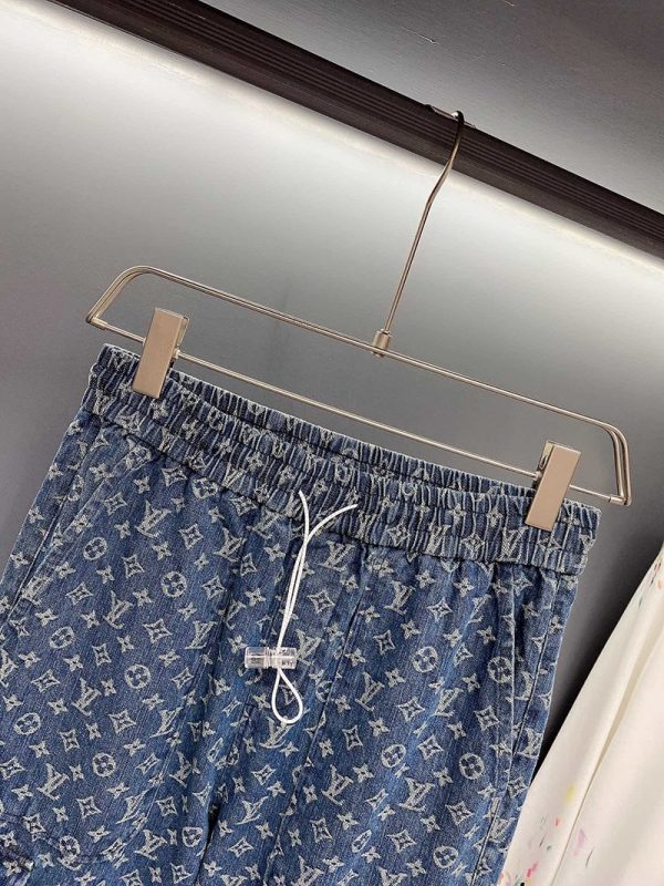超話題!ルイヴィトン デニムパンツ 偽物 モノグラムパッチワーク vuk09402 - 画像 (6)