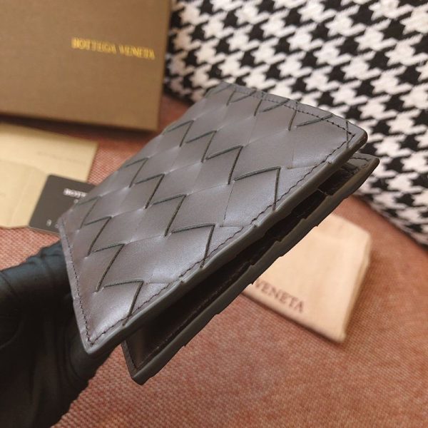 日本未入荷ボッテガヴェネタ 二つ折りウォレット 偽物 bon84583 - 画像 (4)