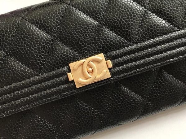 超話題!シャネル 長財布 ボーイ シャネル 偽物 キャビアスキン shu95881 - 画像 (5)