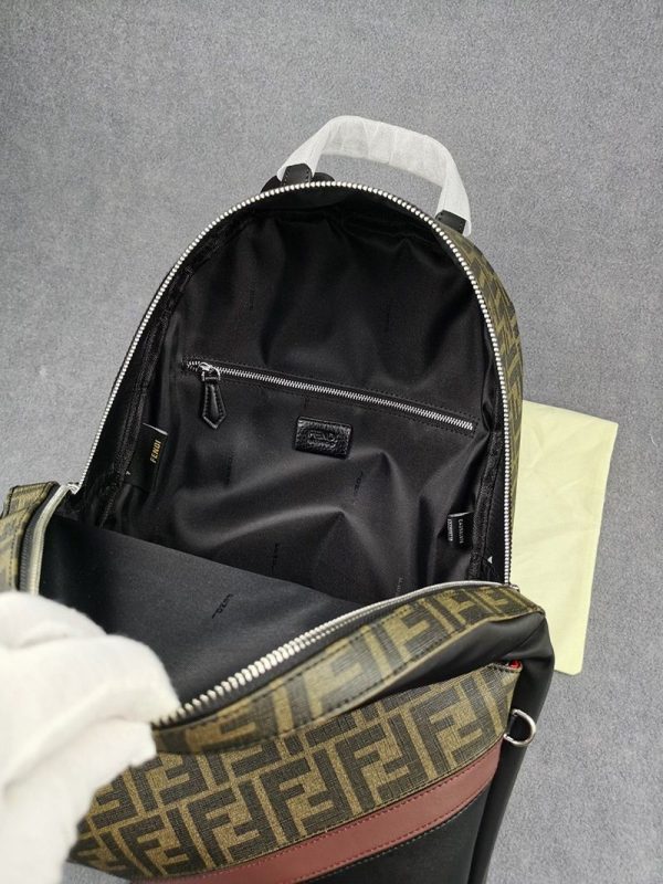 日本未入荷フェンディ バックパック コピー ブラックナイロン バックパック fez25036 - 画像 (8)