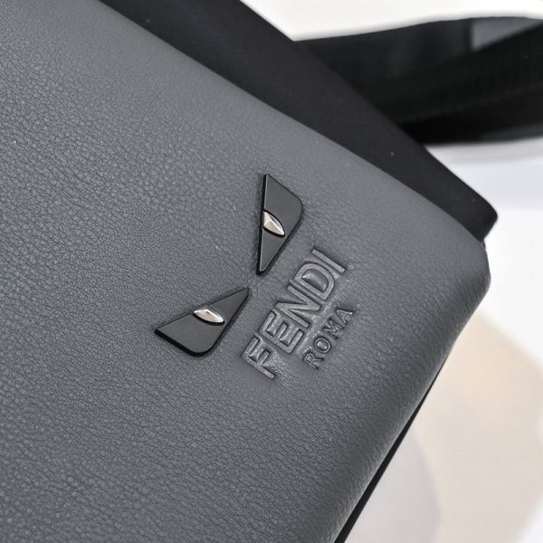 大人気！フェンディ スーパーコピー ブラックナイロン＆レザー バックパック fej75342 - 画像 (5)