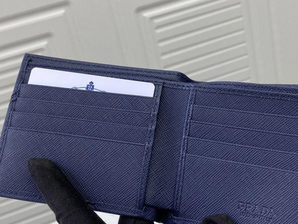21-22AW ギフトに最適♪ プラダ レザー折りたたみ財布 pux37718 - 画像 (8)