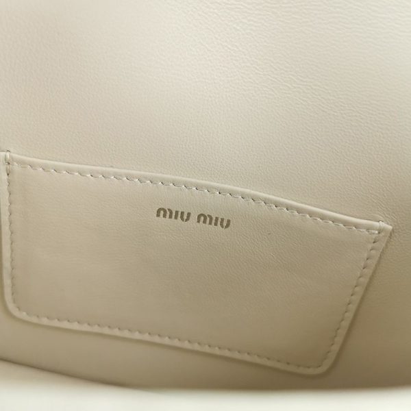 人気急上昇ミュウミュウ マテラッセ コピー ミニショルダーバッグ myu42573 - 画像 (7)