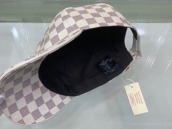目を惹くカラー​ ルイヴィトン キャップ  コピー☆人気☆ダミエアズール M77447 - 画像 (5)