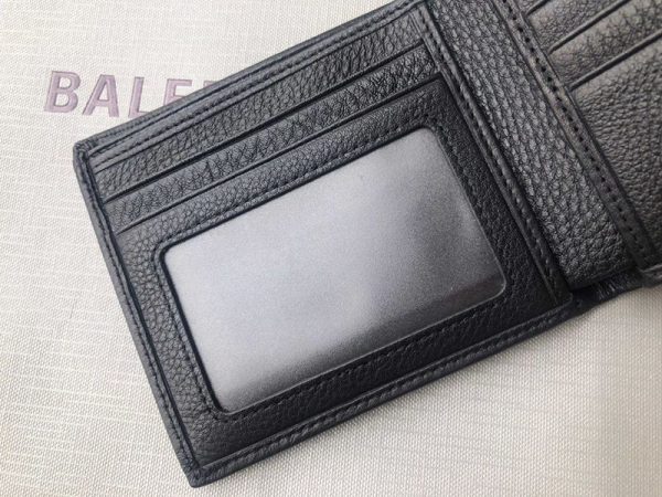 累積売上総額第１位！バレンシアガ 財布 偽物ロゴ レザー マネークリップ付き 二つ折り財布 黒 5943151IZI31090 - 画像 (8)