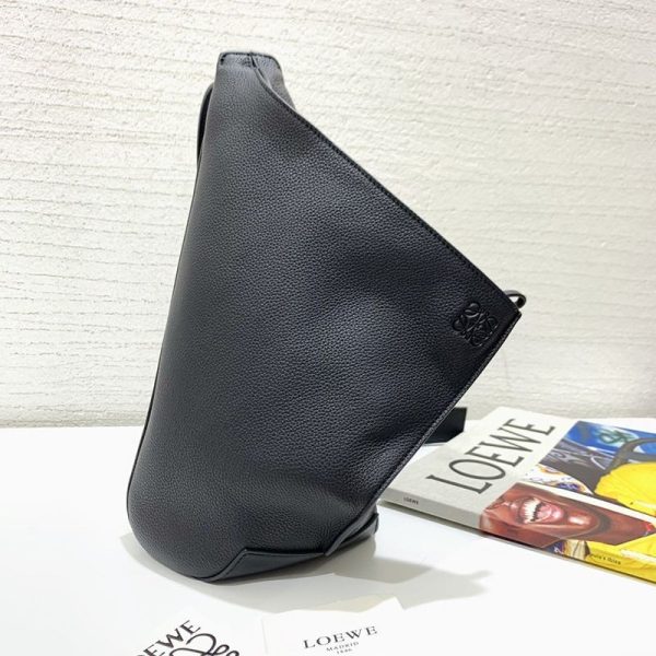 大人気！ロエベ ショルダーバッグ 偽物 アントン スリング Anton Sling カーフスキン loq24862 - 画像 (2)