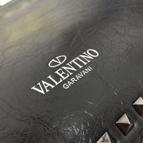 日本未入荷★ヴァレンティノ トートバッグ 偽物★ カーフスキン ミディアム ロックスタッドバッグ Vup50998 - 画像 (5)