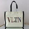 可愛いヴァレンティノ トートバッグ 偽物 ショッピングバッグ NEON VLTN キャンバス ミディアム Vum18973