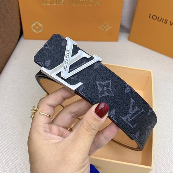 入手困難ルイヴィトン 偽物 サンチュール・LVイニシャル 40MM リバーシブル ベルト vul34660 - 画像 (5)