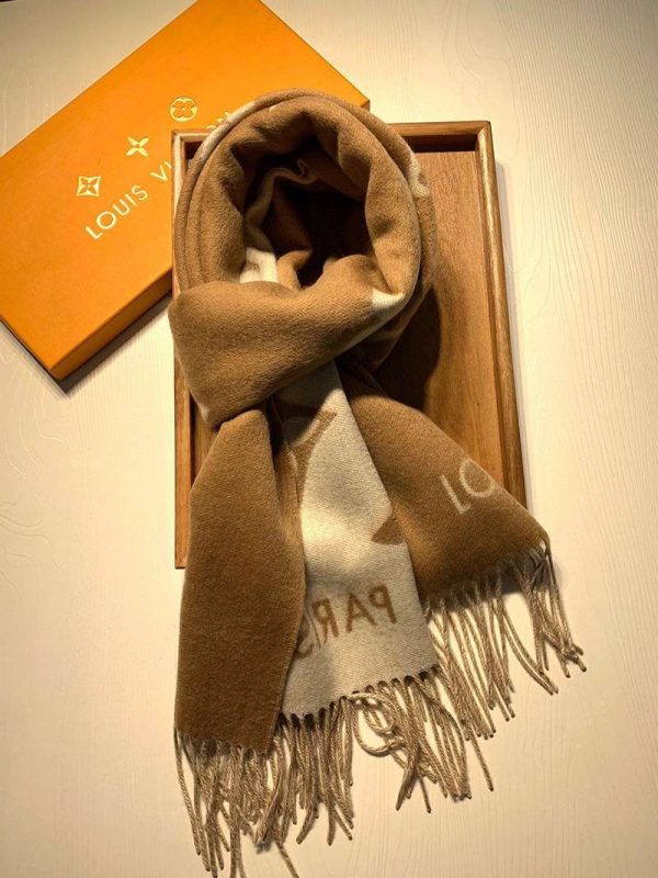 完売必至 お洒落に♪ルイヴィトン カシミヤ タッセル マフラ 偽物 vum94325 - 画像 (8)