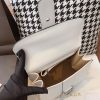 大人気！【デルボー ハンドバッグ 偽物】ブリヨン Ivoryステッチ ミディアムハンドバッグ Deg55640 - 画像 (7)