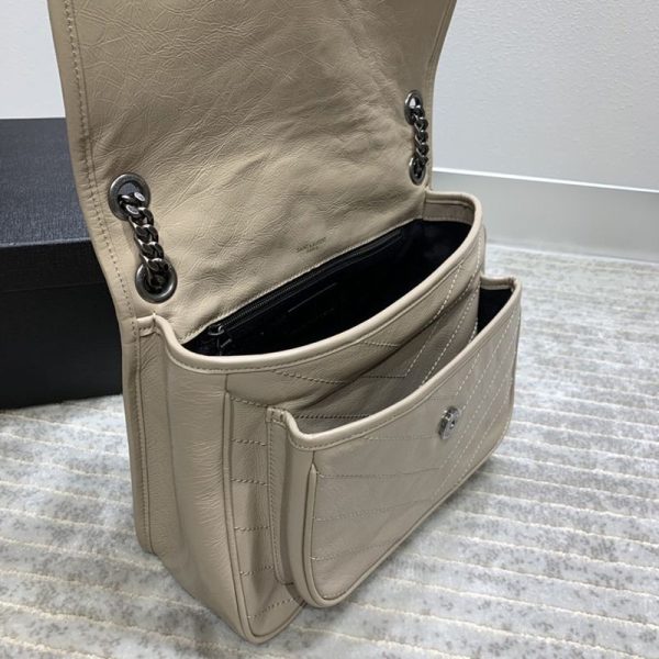 22AW新作サンローラン ショルダーバッグ 偽物 ニキ ミディアム クリンクルヴィンテージレザー Sal38015 - 画像 (5)