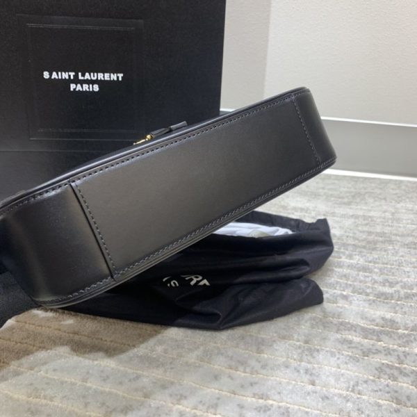 セール新作サンローラン Le5a7 偽物 パテントレザーショルダーバッグ 6572282R20W1000 - 画像 (7)