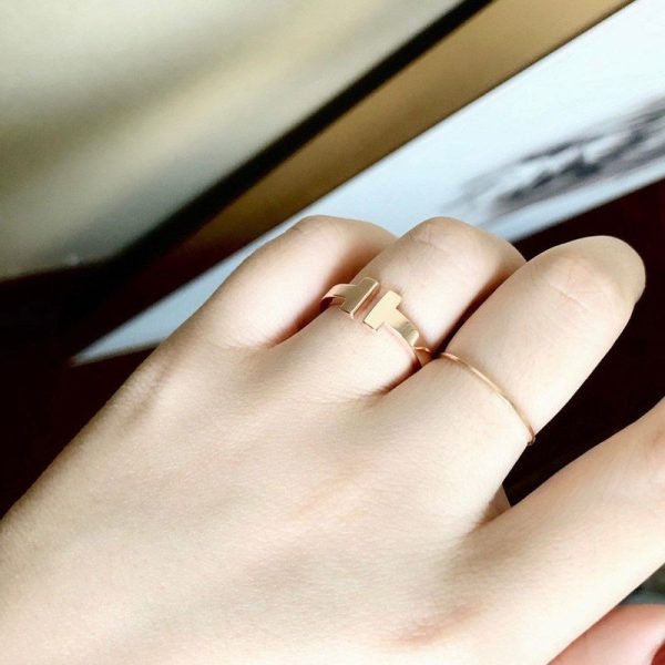 人気急上昇 ティファニー T ワイヤー リング コピー 18K Tio45473 - 画像 (4)