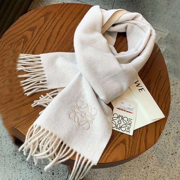 大人気!!新色ロエベ バイカラー スカーフ 偽物 (ウール&カシミヤ) loh29898 - 画像 (7)
