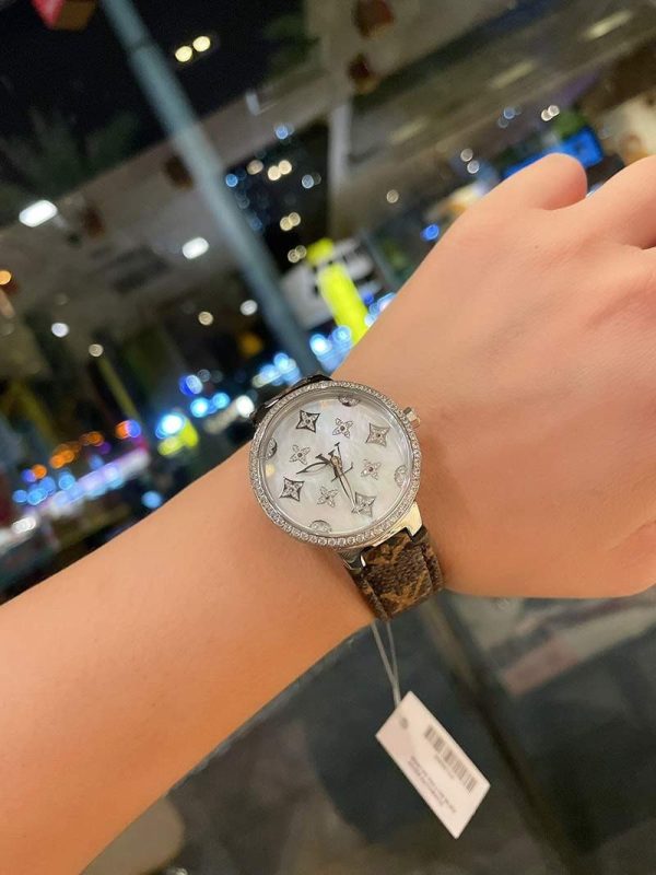 大人気！ルイヴィトン 時計 タンブール ビジュ 偽物ラグダイヤ レディース39mm vud72346 - 画像 (6)