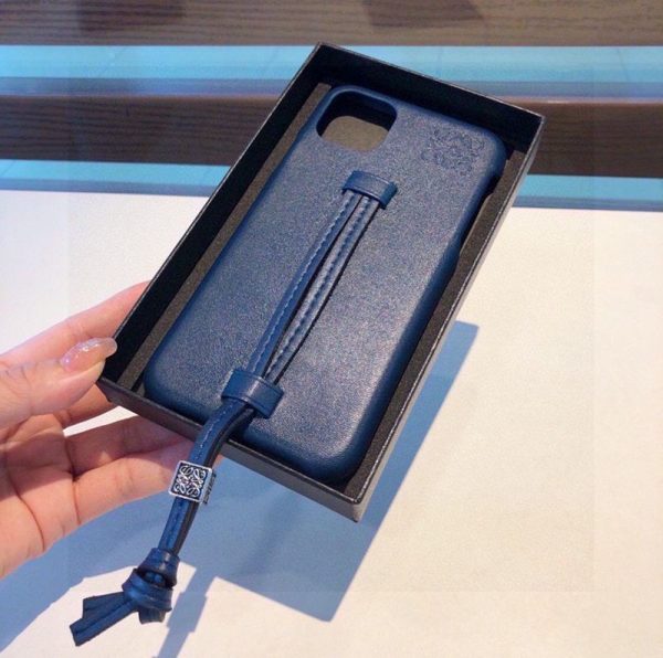 21AW新作【ロエベ ケース スーパーコピー】レザー iPhone用ケース loa73639 - 画像 (2)