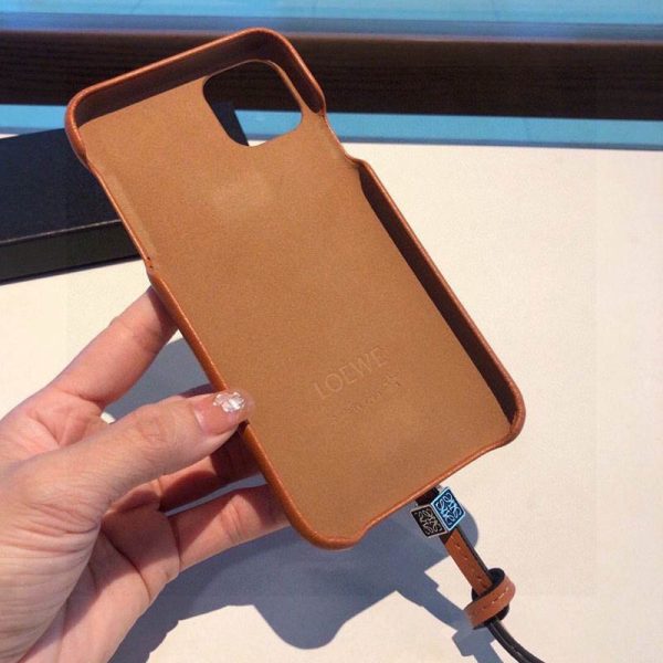 日本未入荷【ロエベ スマホケース コピー】レザー iPhone用ケース lob54514 - 画像 (4)
